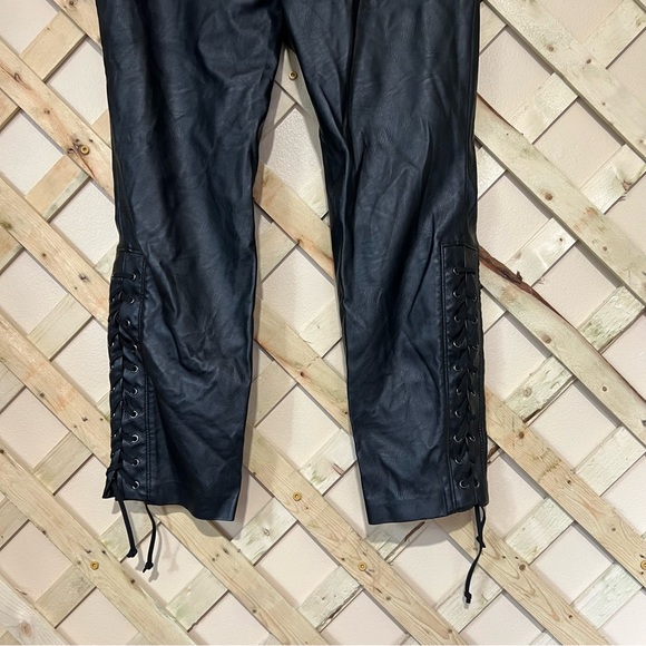 Chelsea and Violet Black Faux Leather Size 31 - Picture 2 of 8